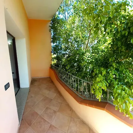 Casa Mare Sardegna * סיניסקולה